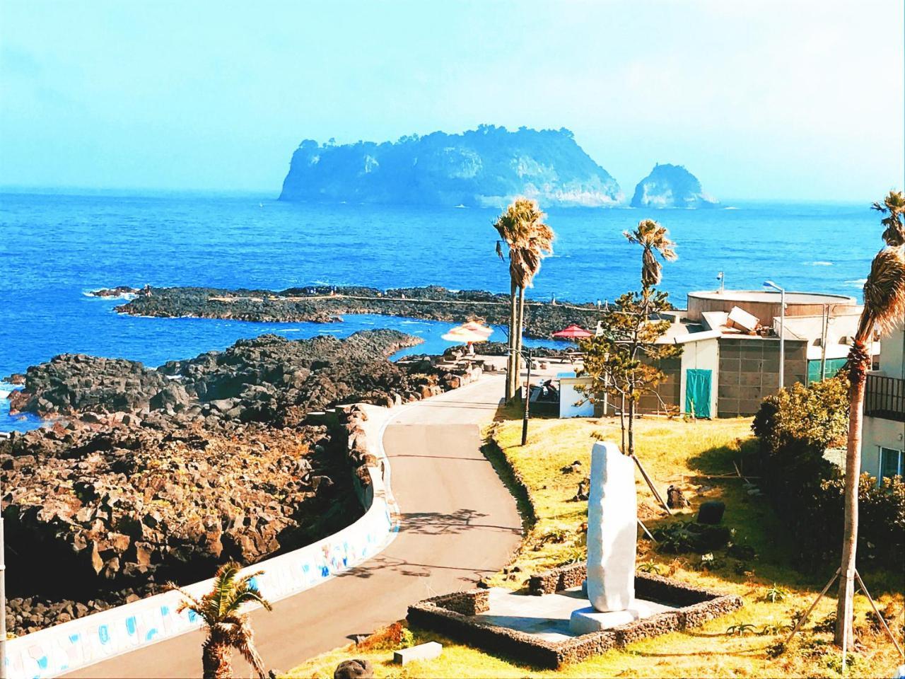 Tov Pension Seogwipo Bagian luar foto